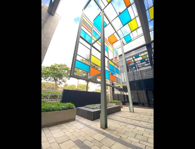 733M² OFFICE TO LET IN BRYANSTON